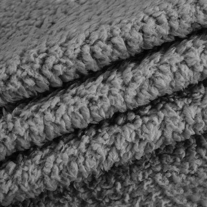 Plush Pet Blanket - Soft Dog & Cat Mat in 5 Sizes