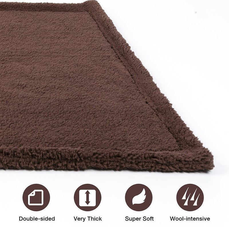 Plush Pet Blanket - Soft Dog & Cat Mat in 5 Sizes
