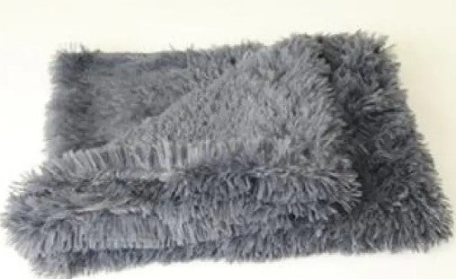 Cozy Pet Blanket - Soft Dog & Cat Throw for Warmth