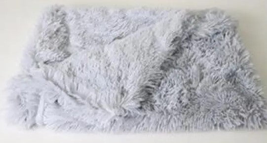 Cozy Pet Blanket - Soft Dog & Cat Throw for Warmth