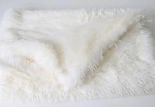 Cozy Pet Blanket - Soft Dog & Cat Throw for Warmth