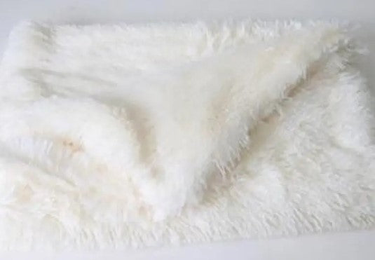 Cozy Pet Blanket - Soft Dog & Cat Throw for Warmth