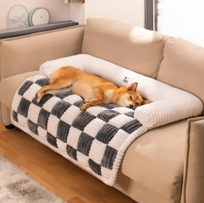 Cozy Plush Pet Bed - Thick Warm Cushion for Dogs & Cats