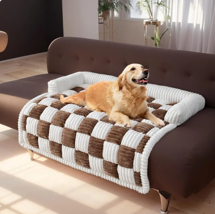Cozy Plush Pet Bed - Thick Warm Cushion for Dogs & Cats